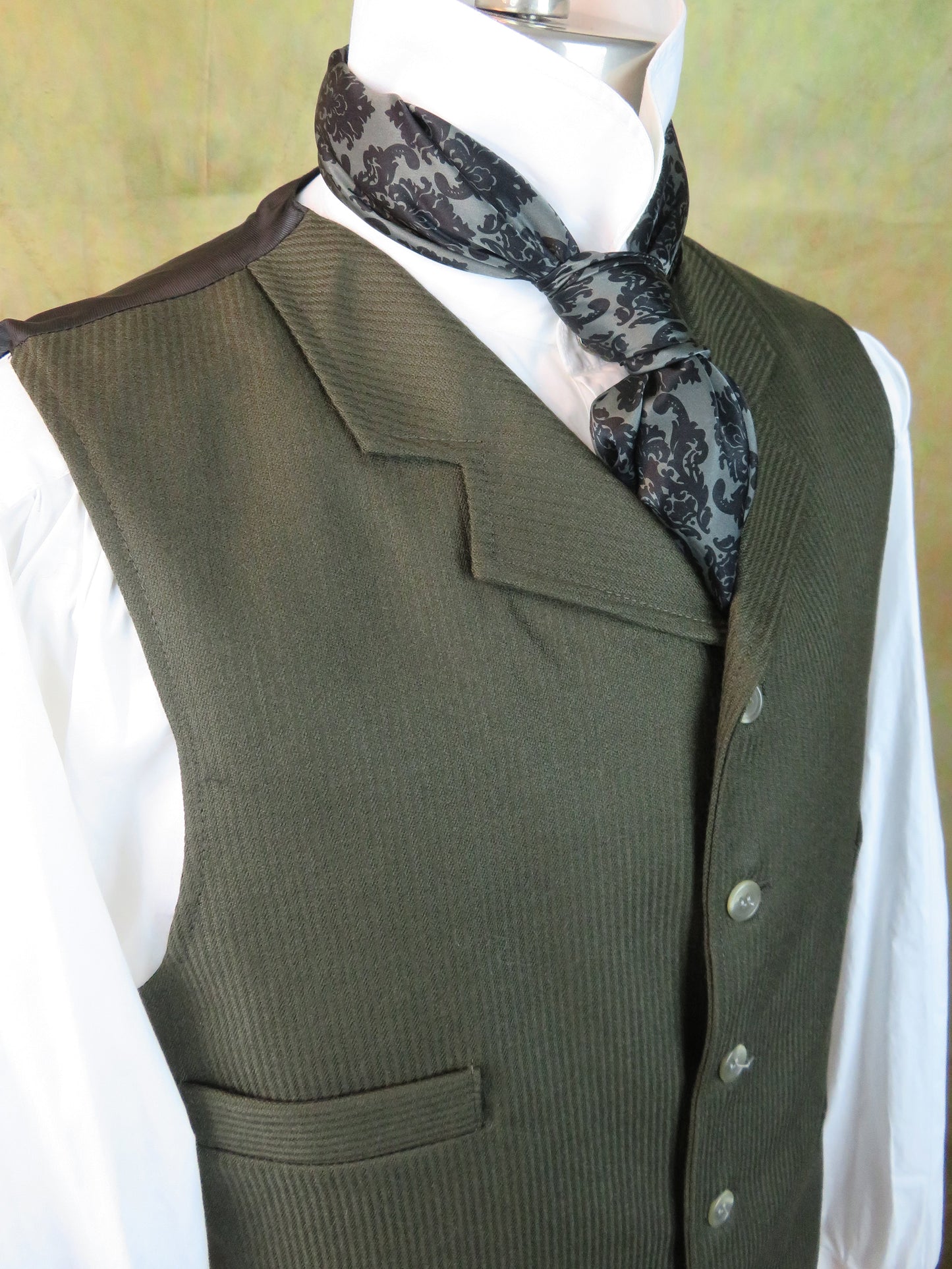 Men's Notch Vest - Mossy Bark Pin-Cord