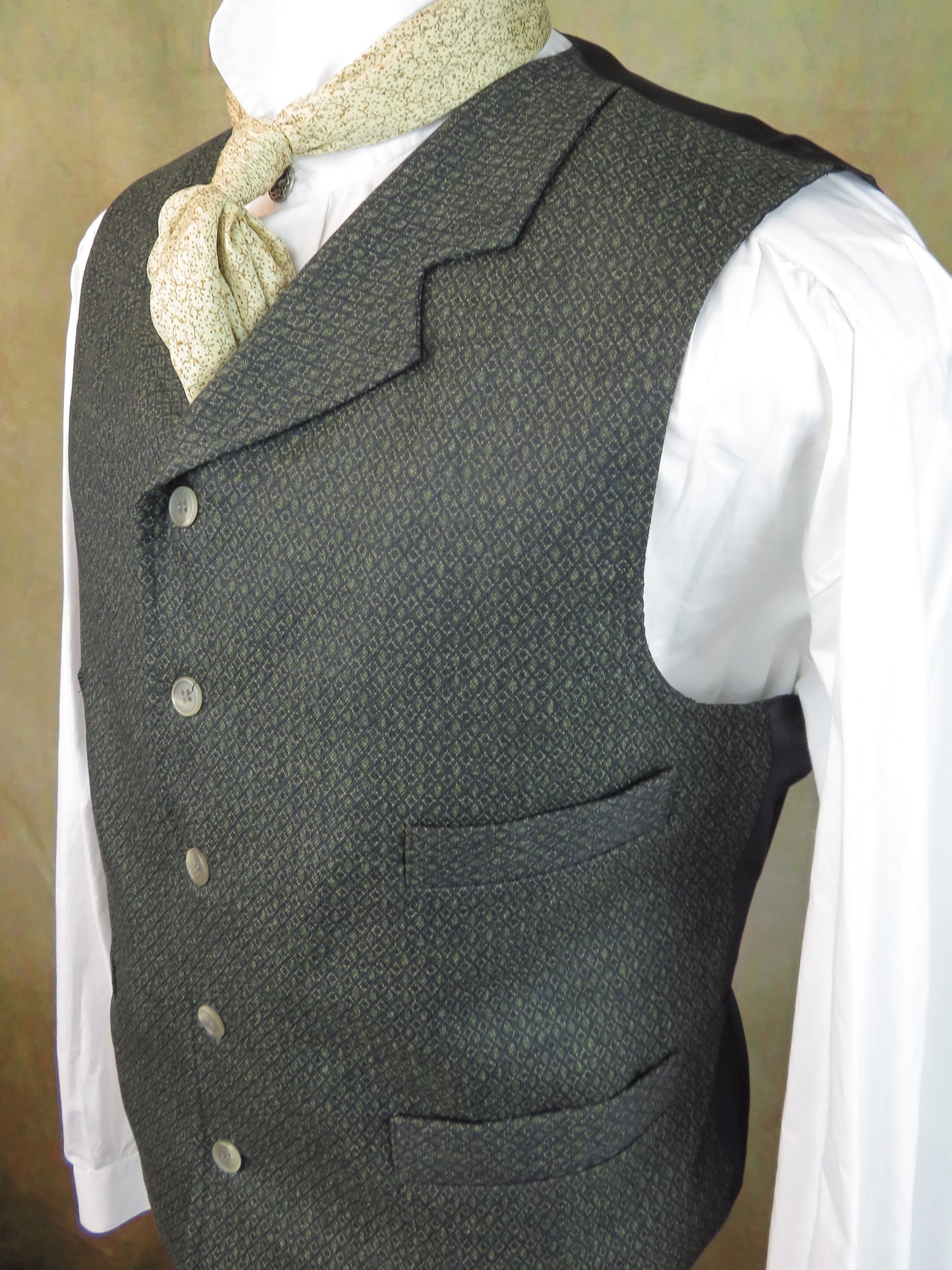 Men's Notch Vest - Green Diamond Wool #749-B