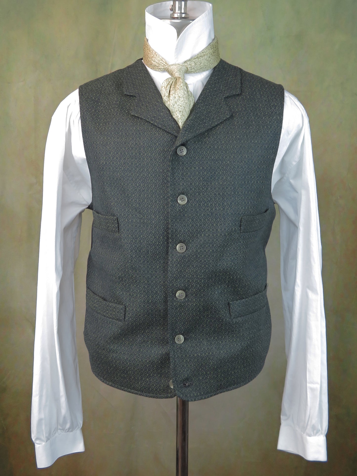 Men's Notch Vest - Green Diamond Wool #749-B