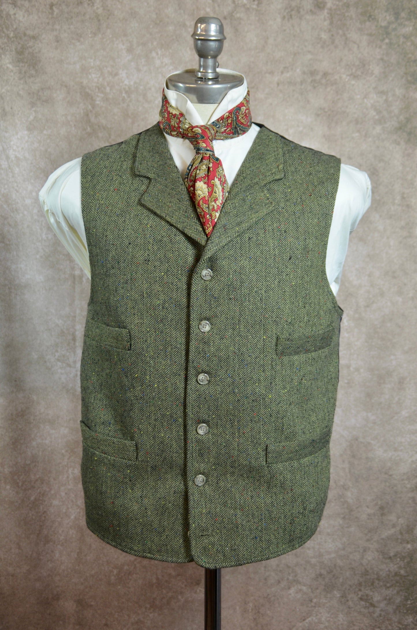 Men's Notch Vest - Verdun Green Herringbone rf1