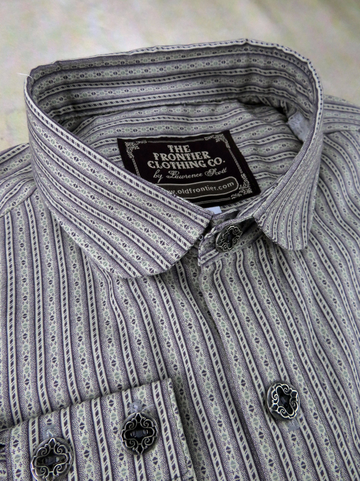 Lavender Filigree Stripe Men's Dakota Shirt