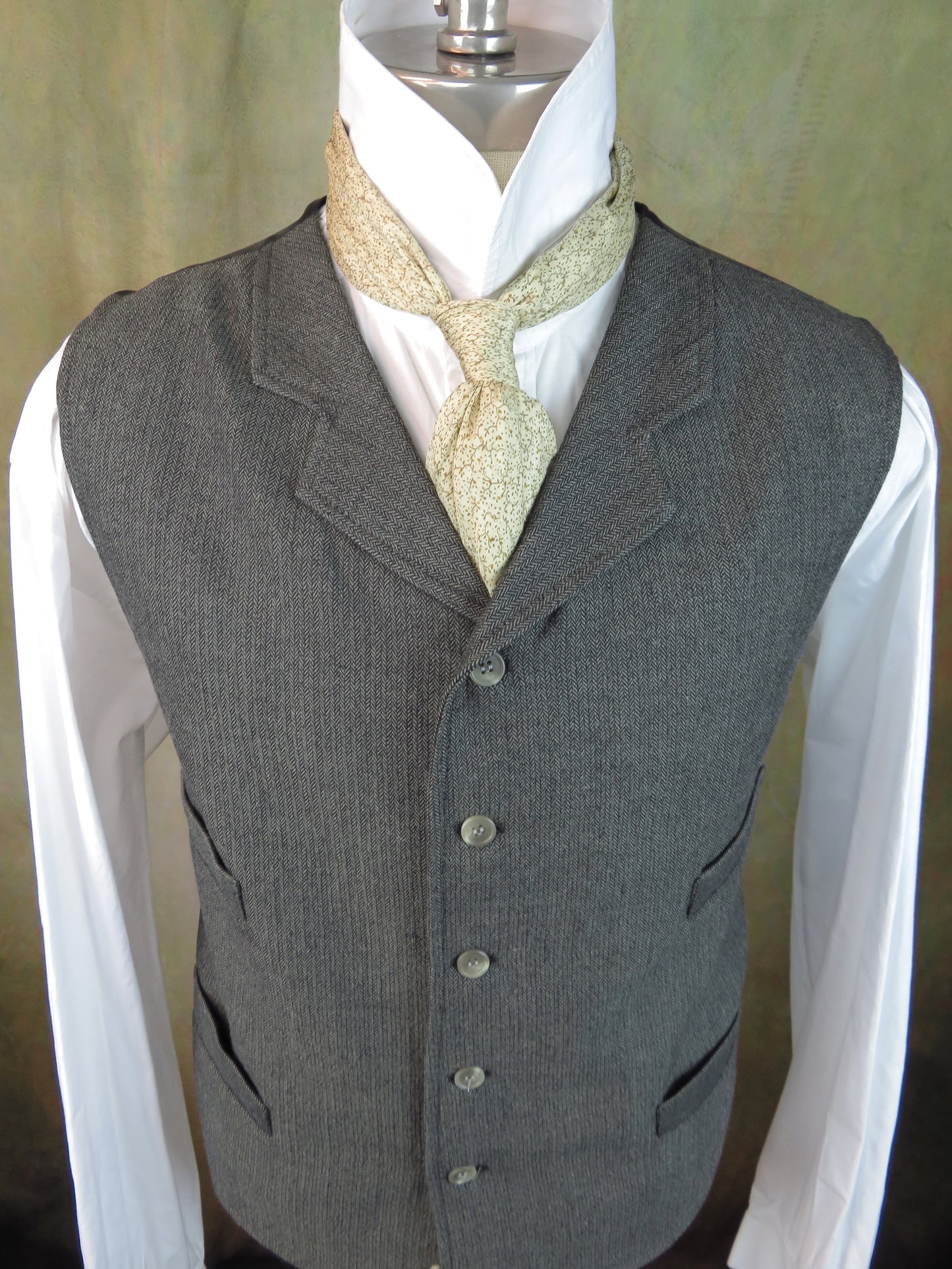 Men's Notch Vest - Basil Green Mini Herringbone #504