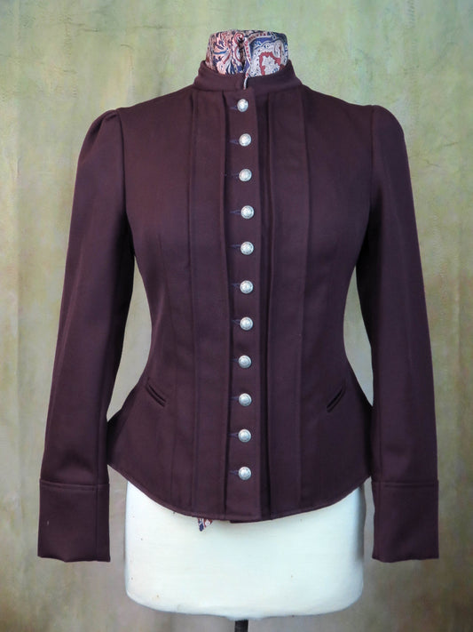 Women's Victoriana Jacket - Merlot Twill 700b