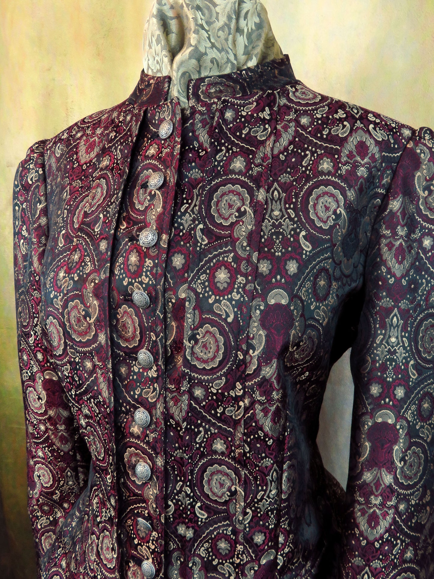 Women's Victoriana Jacket - Burgundy Brocade burg